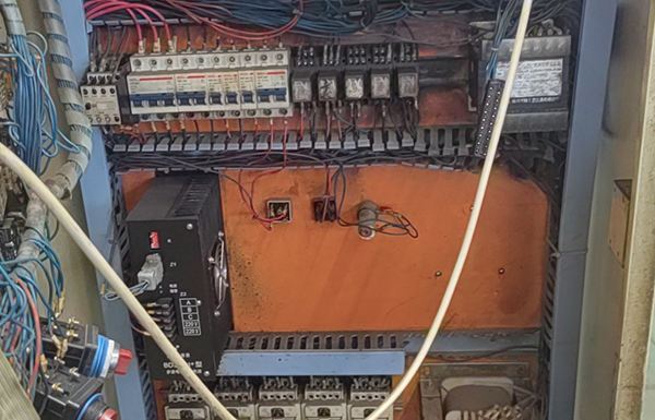 生產(chǎn)控制柜、水阻柜企業(yè)，維護、維修